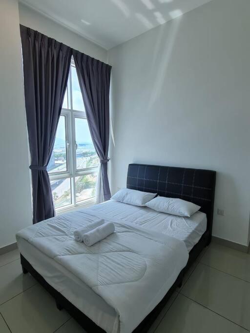 Apartment Southbay Seaview A10 #10minqueensbay #15minspice *